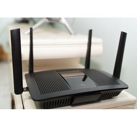 ROUTER WIFI LINKSYS EA8100 MAX-STREAM™ AC2600