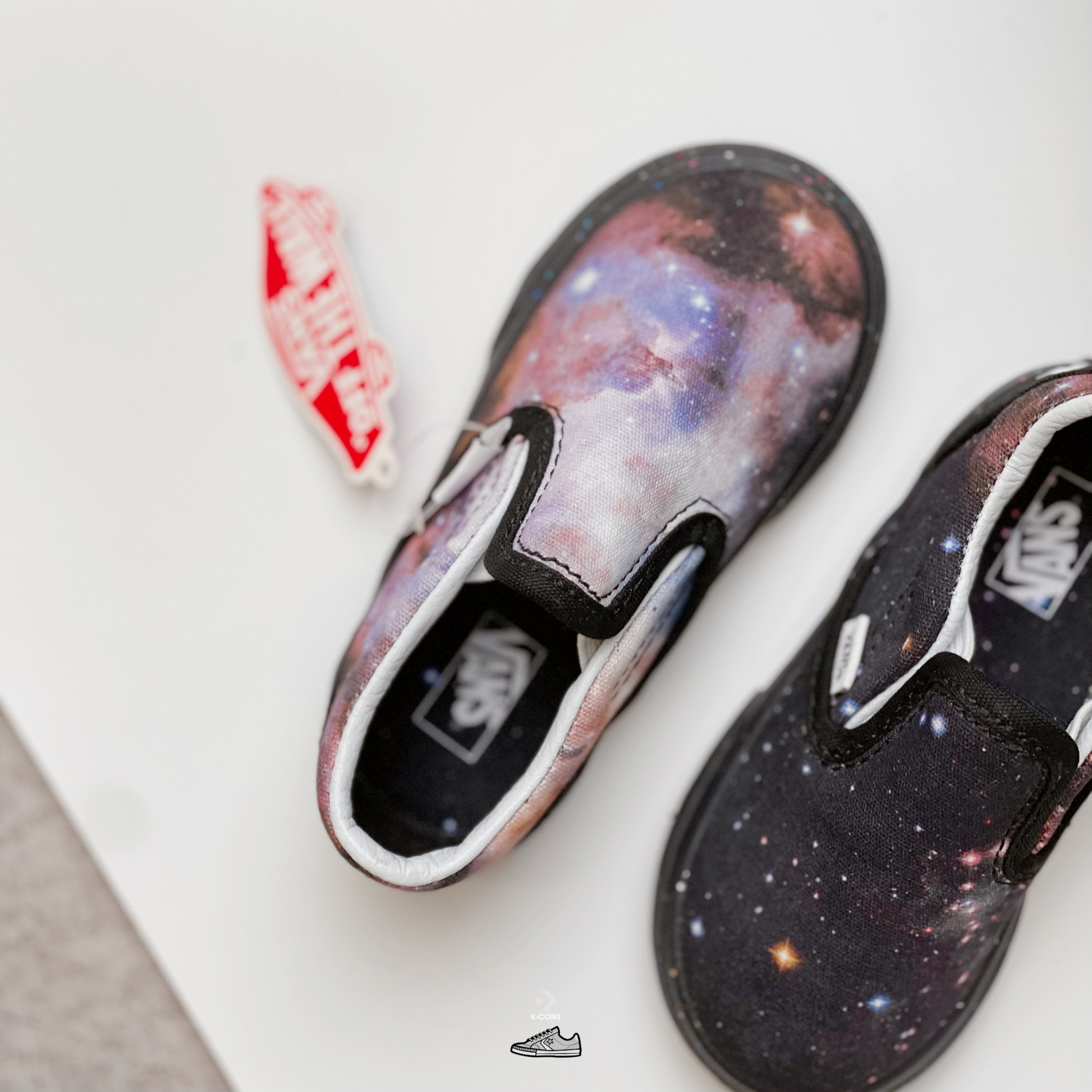  Giày Vans trẻ em Kids Vans Slip-on Galaxy 