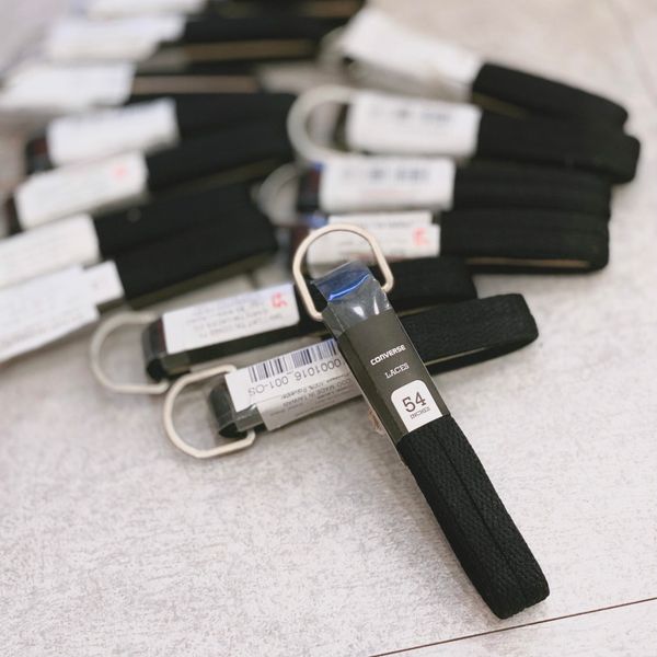 Dây Giày Classic Trắng / Đen