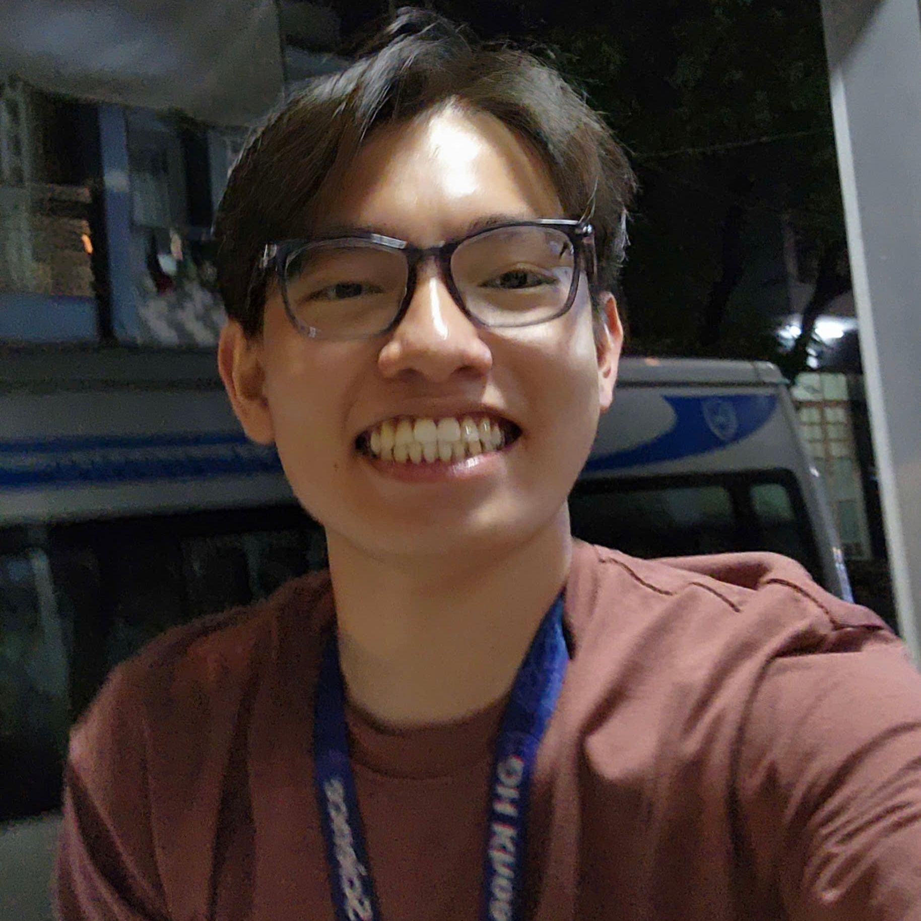  Trương Chí Hiển 