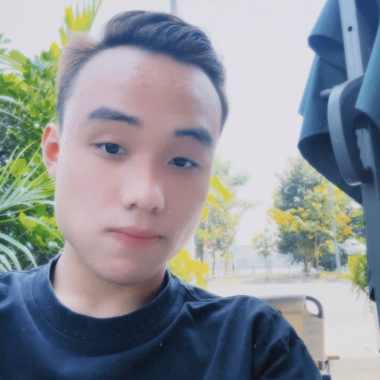  Viết Minh Thắng 