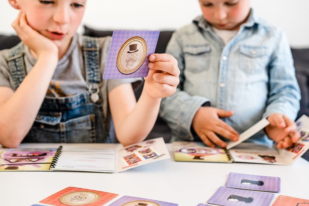 Mia London and the Case of the 625 Scoundrels