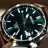 Đồng hồ Seiko SZSB018 limited ngọc lục bảo