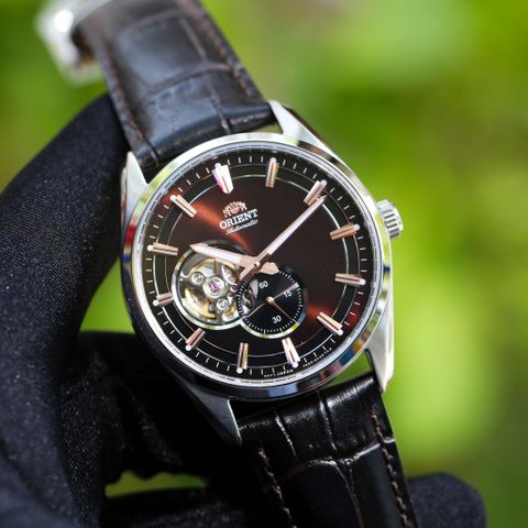 Đồng hồ Orient Semi Skeleton Small Second RA-AR0005Y10B