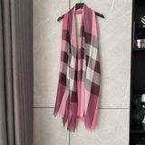 Khăn burberry hồng sọc caro