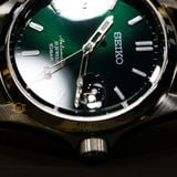 Đồng hồ Seiko SZSB018 limited ngọc lục bảo