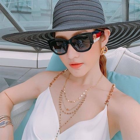 Kính mắt Gucci Grey Gradient Cat Eye Sunglasses GG0276S-001 53