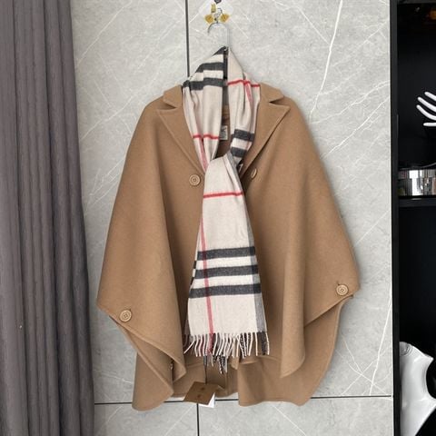 Khăn Burberry cashmere màu kem