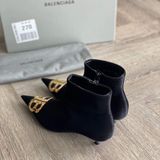 Balenciaga 548864W05401000 Size 36