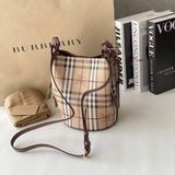 Burberry 40571561