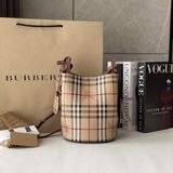 Burberry 40571561