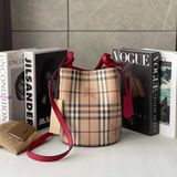 Burberry 40571571