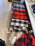 Khăn Burberry 40802121