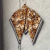 Khăn Burberry 8034361