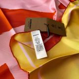 Khăn Burberry 80376431