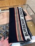 Khăn Burberry 80473481