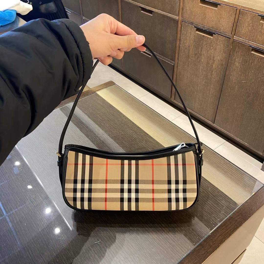 Burberry 80788371