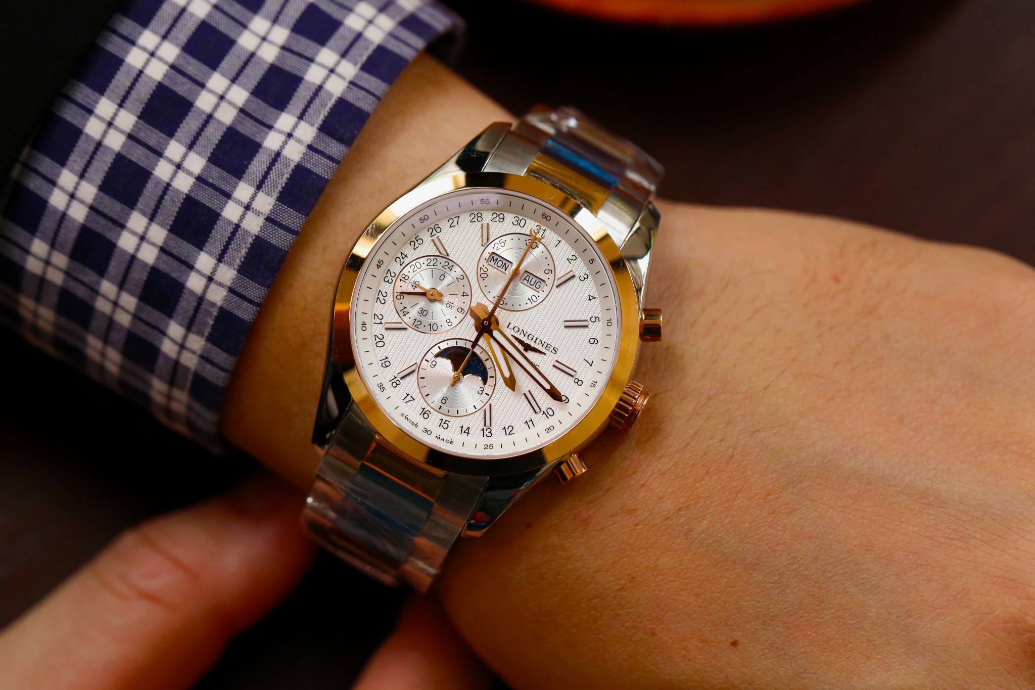ng h Longines Conquest Classic Chronograph Moonphase L27985727 L2.7 ACAuthentic