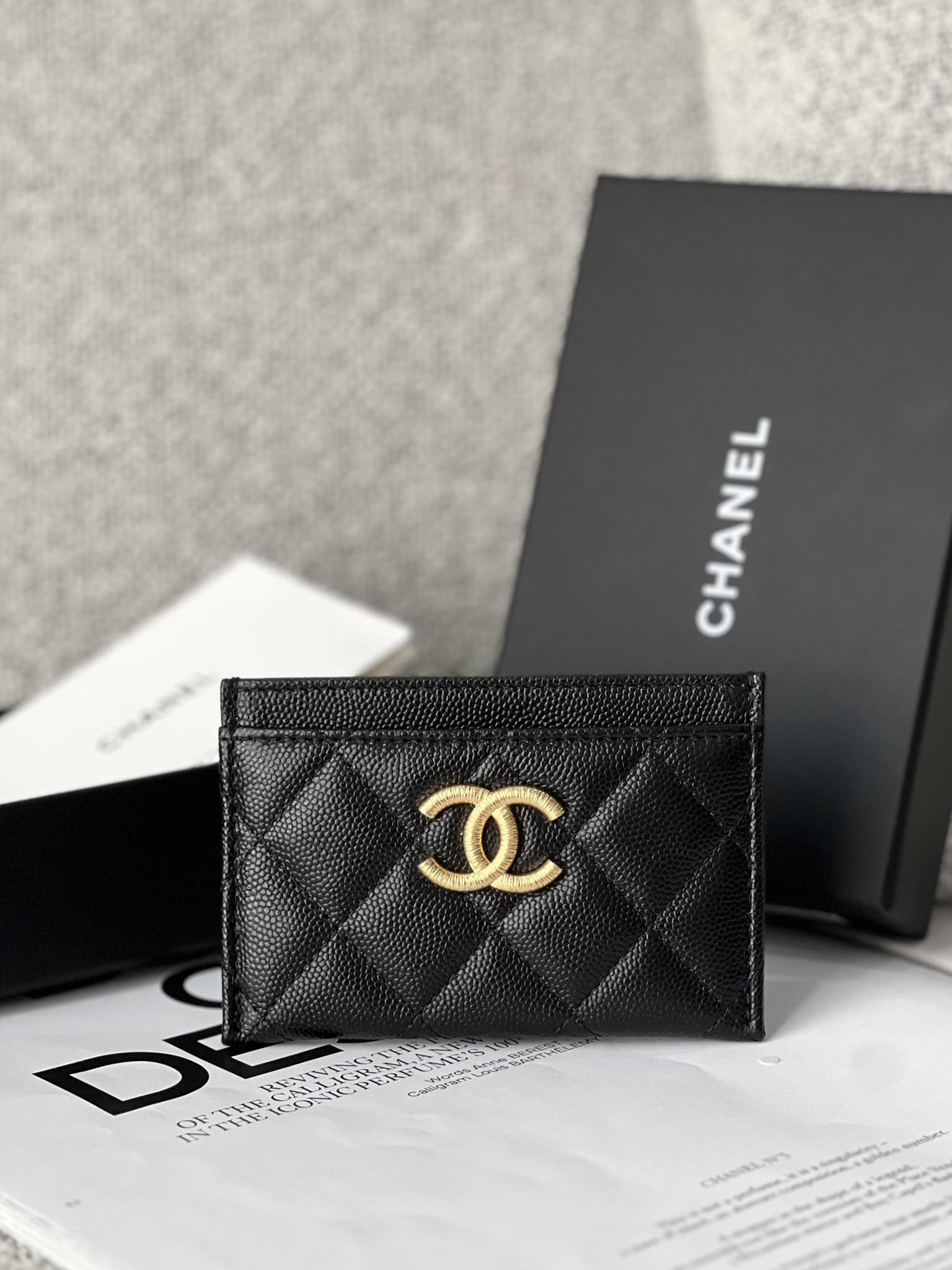 Chanel AP3524B1370394305