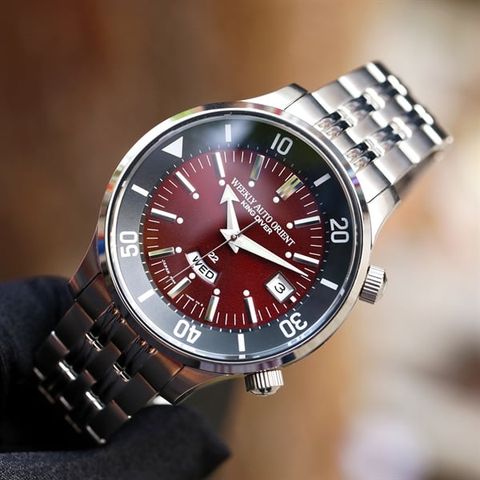 Orient King diver weekly mặt lửa RA-AA0D02R0HC / RA-AA0D02R1HB