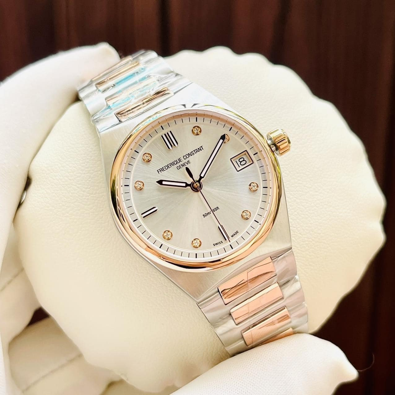 Frederique Constant Highlife Lady Diamond FC-240VD2NH2B