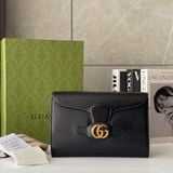 Clutch Gucci 6489351U10T1000