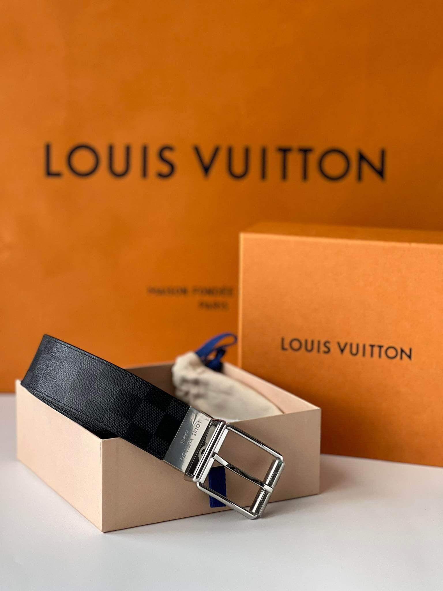 Louis Vuitton Damier Print 40mm Reversible, Black, 90