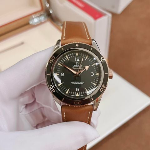 Omega 233.22.41.21.01.002 Seamaster 300 Size 41