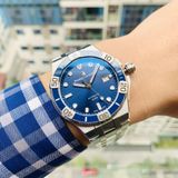 Đồng hồ Maurice Lacroix Ventuner Blue AI6058-SS002-430-1