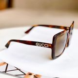 Kính Mắt Gucci GG0418 màu havana đính đá