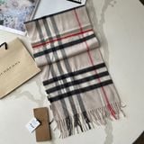 Khăn Burberry cashmere màu kem