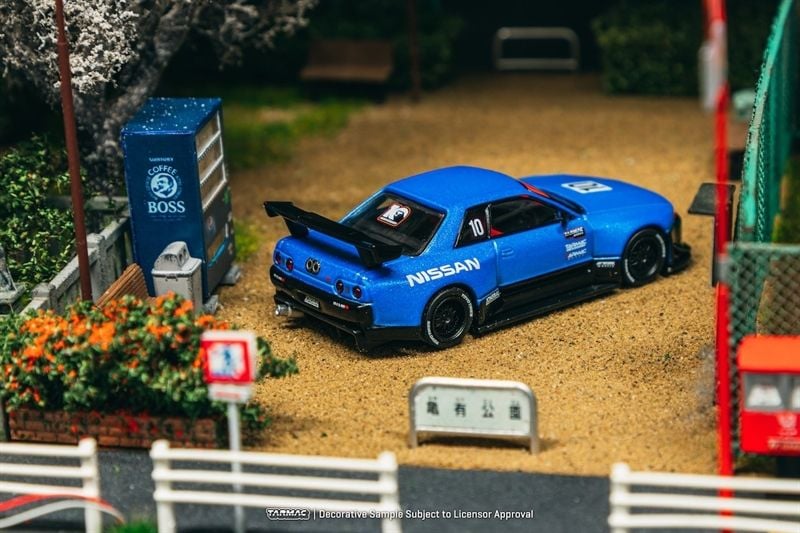  Mô hình xe Nissan Skyline (R32) Widebody – Designed by Jon Sibal 10th Anniversary tỉ lệ 1:64 Tarmac Works x GLOBAL64 T64G-061-10TH 