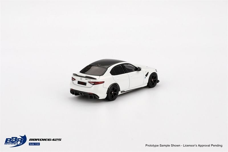  Mô hình xe Alfa Romeo Giulia GTA White tỉ lệ 1:64 BBR model BBRDIE6425 
