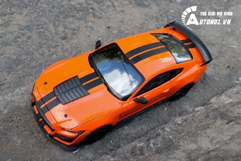  Mô hình xe Ford Mustang Shelby Cobra Gt500 1:18 Maisto 7030 