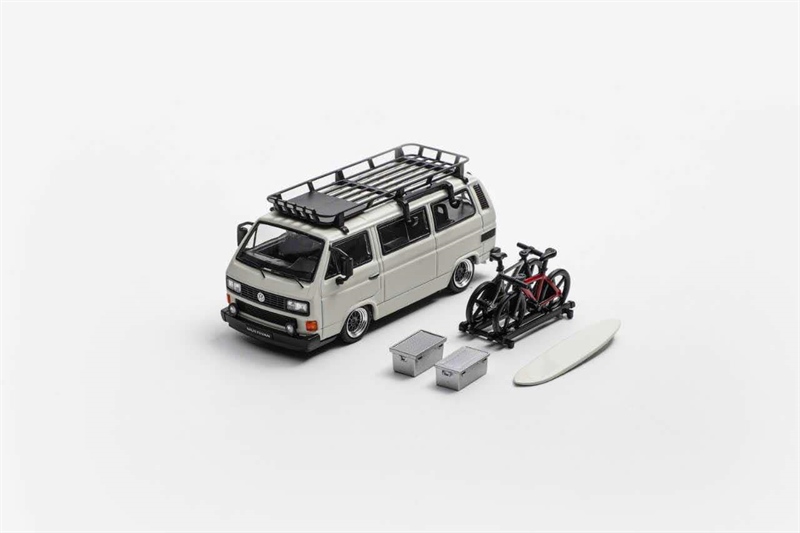  Mô hình xe Volkswagen VW T3 low BBS wheels, with roof bike accessories, surfboard and accessories box tỉ lệ 1:64 Mortal OT64159 