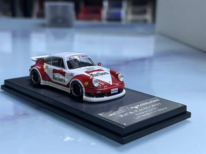  Mô hình xe Porsche RWB 930 Ducktail tỉ lệ 1:64 My model collect OT64222 