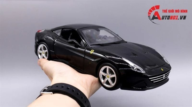 MÔ HÌNH XE FERRARI CALIFORNIA T CLOSED TOP BLACK 1:18