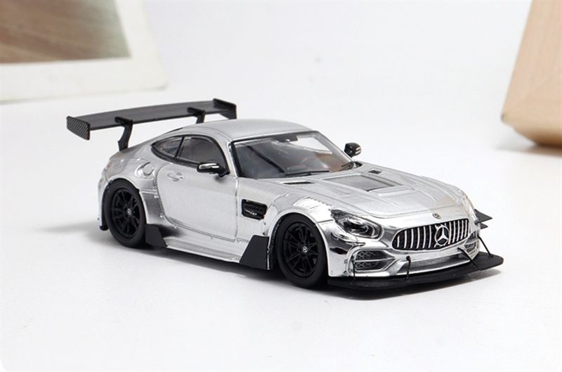  Mô hình xe Mercedes-AMG GTS Carbonerre Widebody Kit Version tỉ lệ 1:64 BSC Model OT64229 