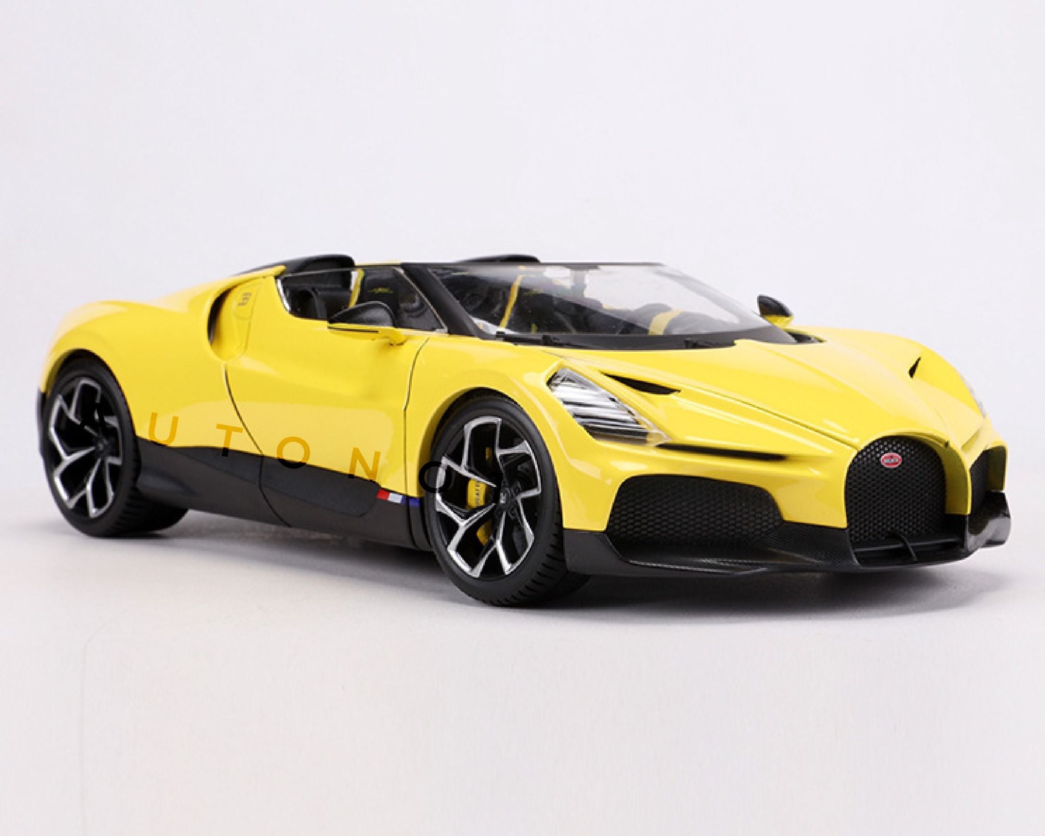  Mô hình xe Bugatti Mistral Yellow open top full open - đánh lái được tỉ lệ 1:18 Bburago18-11051 OT18008 
