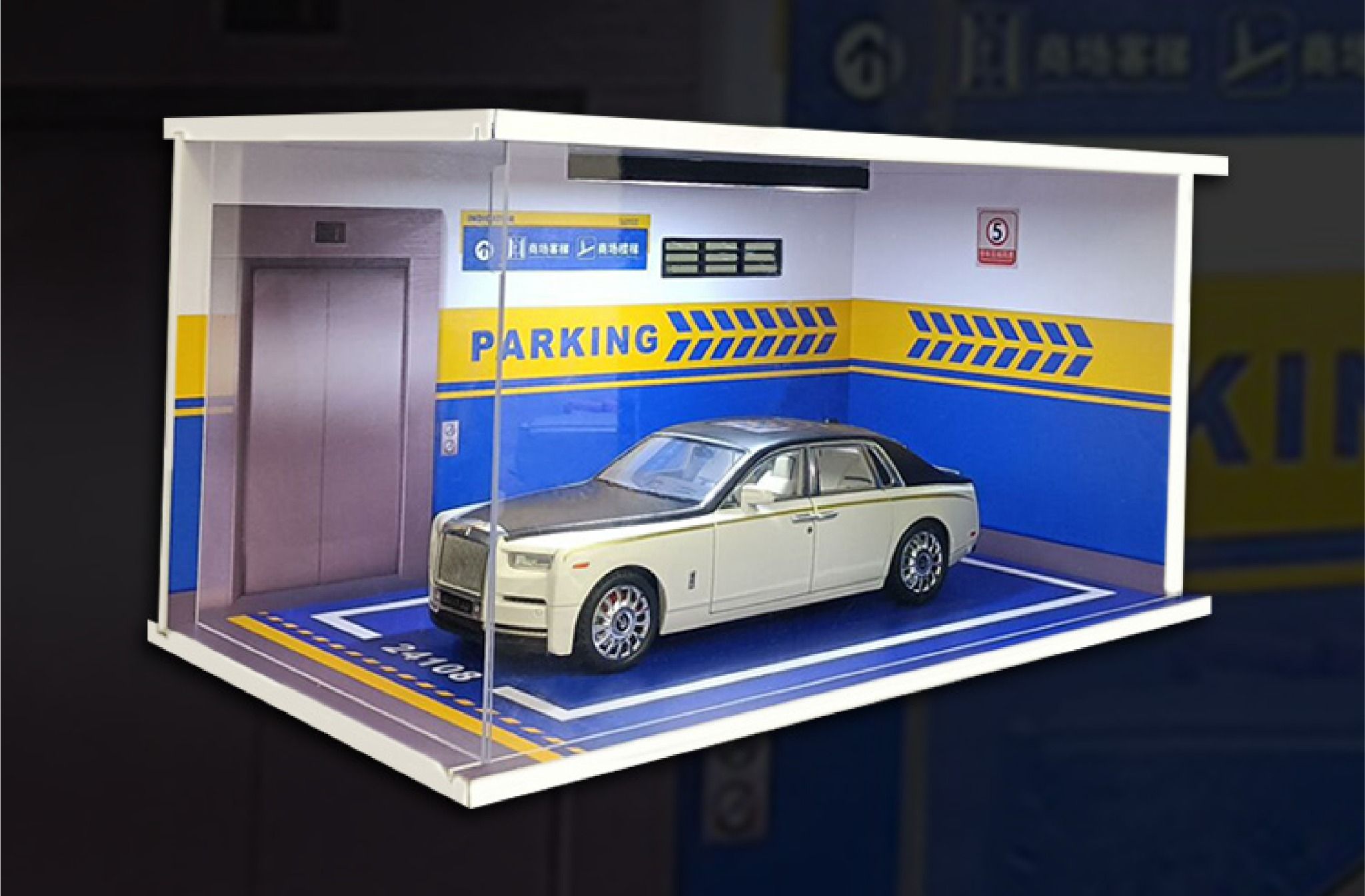 Voitures de luxe  bienvenue dans le parking dune fac à Dubaï  Grazia