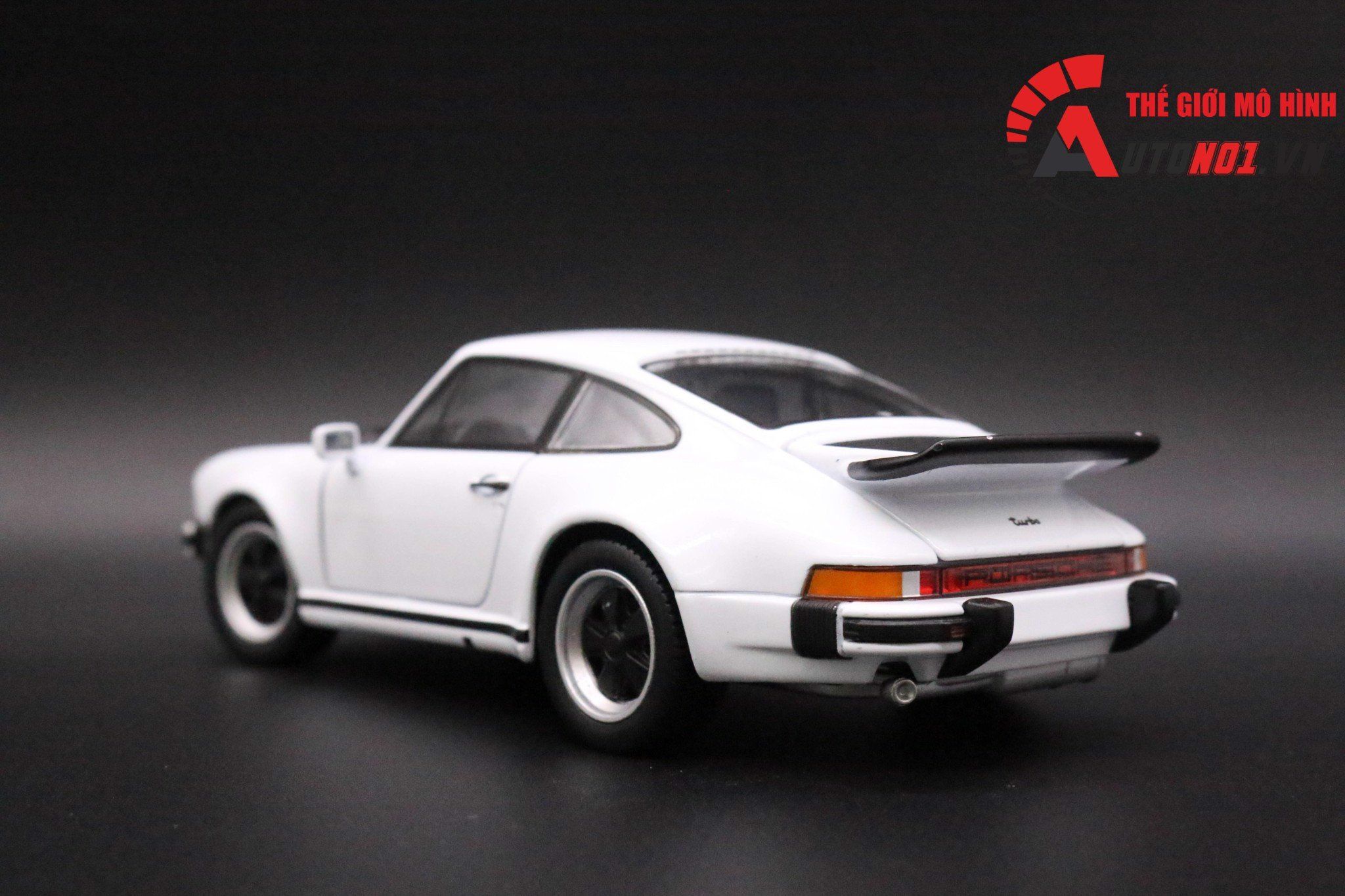  Mô hình xe Porsche 911 Turbo tỉ lệ 1:24 Welly OT043 