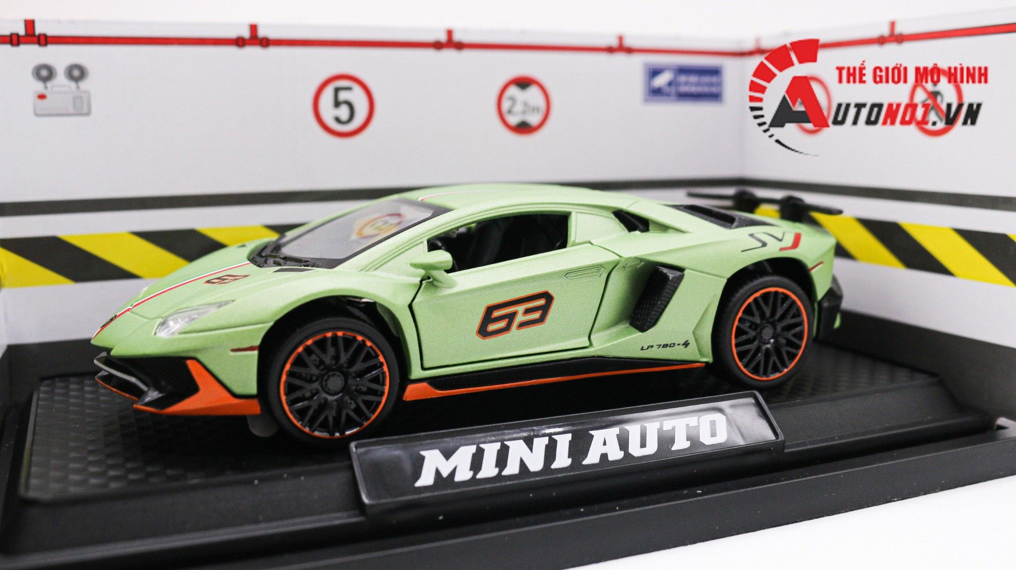  Mô hình xe Lamborghini Aventador LP780-4 SVJ tỉ lệ 1:32 Miniauto OT307 