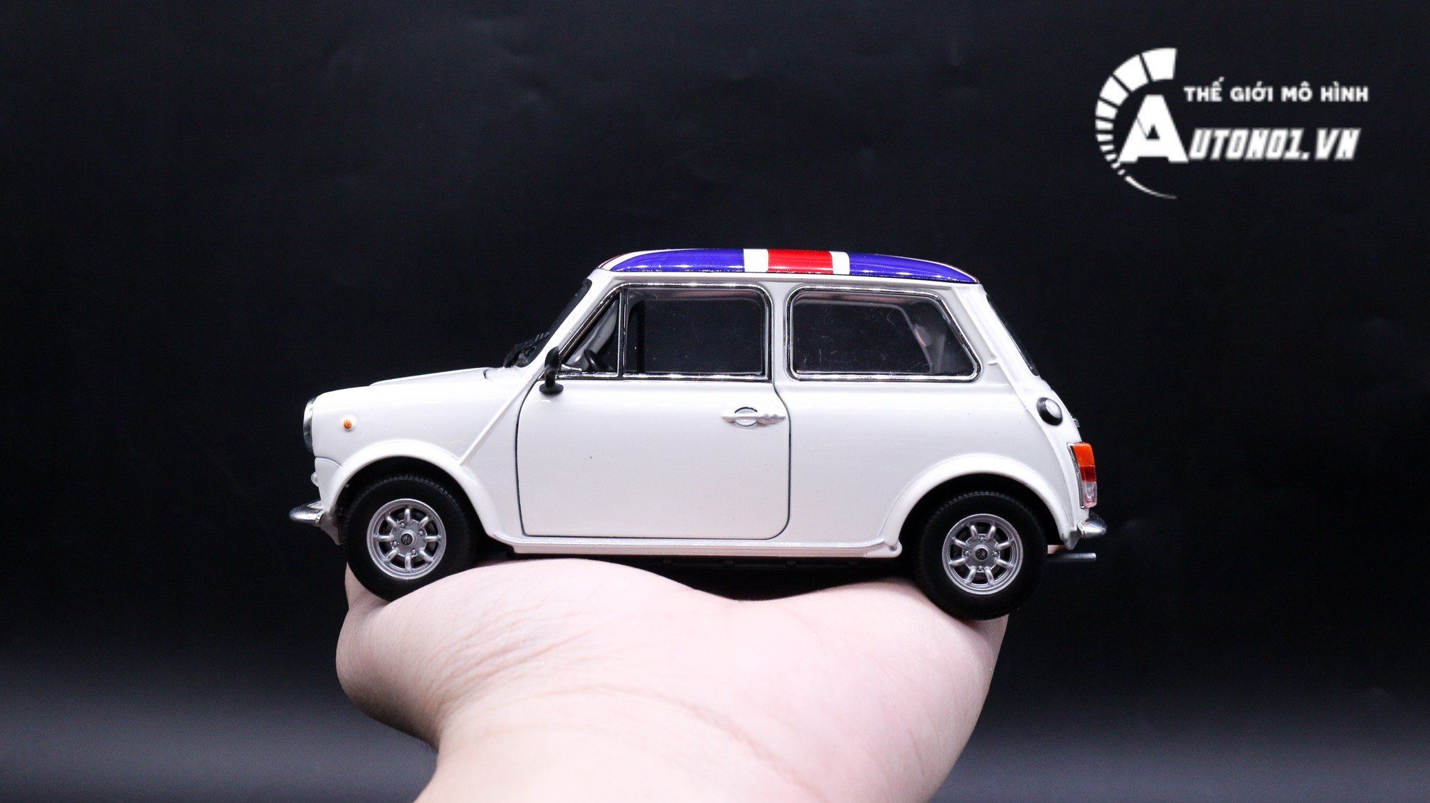  Mô hình xe Mini Cooper 1300 1:24 Welly 1191 