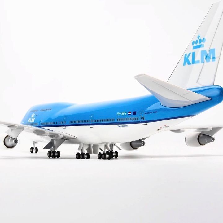  Mô hình máy bay KLM Royal Dutch Airlines Boeing B747 1:130 có đèn led tự động theo tiếng vỗ tay hoặc chạm MB47032 