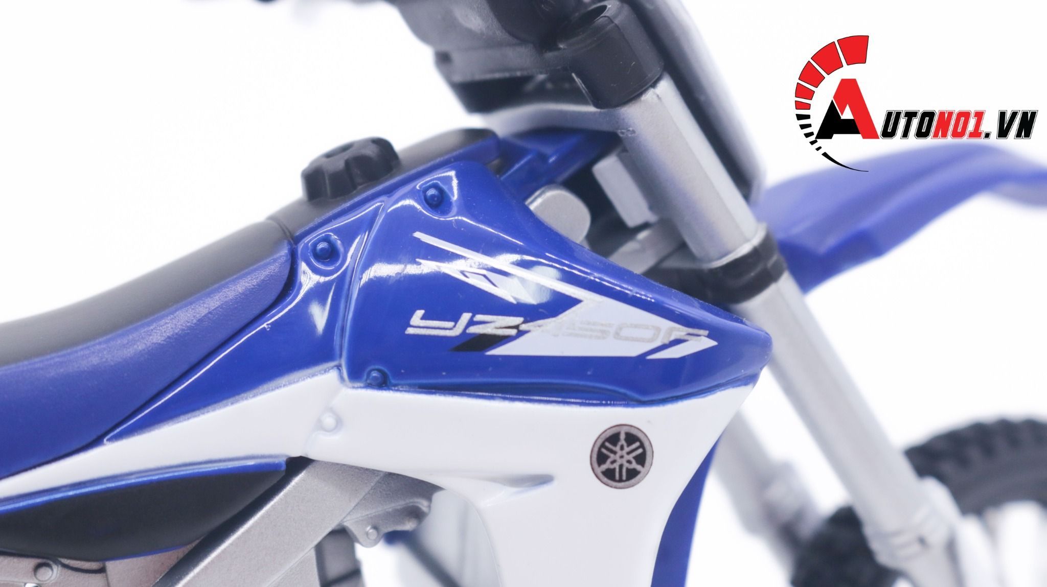  Mô hình xe cào cào Yamaha YZ450F Blue tỉ lệ 1:12 Maisto 4659 