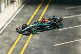  Mô hình xe Mercedes-AMG F1 W12 E Performance, New York Demo Run 2024, Lewis Hamilton tỉ lệ 1:64 Tarmac Works T64G-F037-NY 
