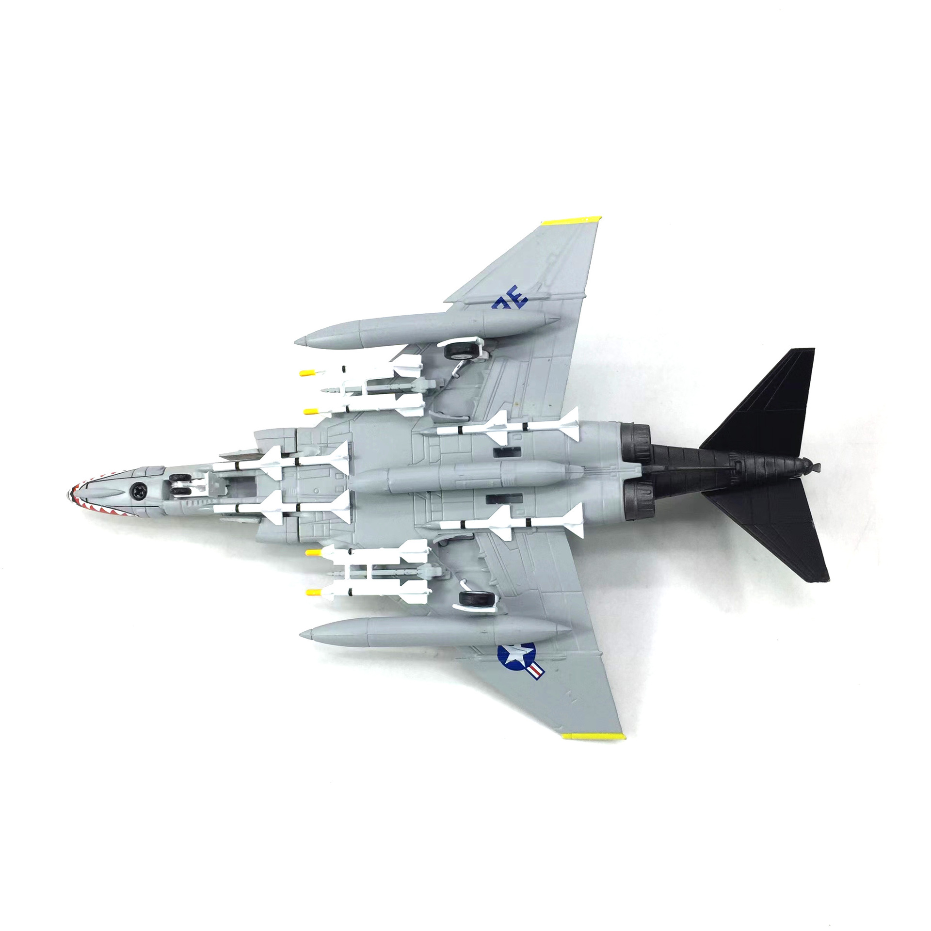  Mô hình máy bay chiến đấu USA F-4C USAF NAVY 0136 VF 83 tỉ lệ 1:100 MBQS023 