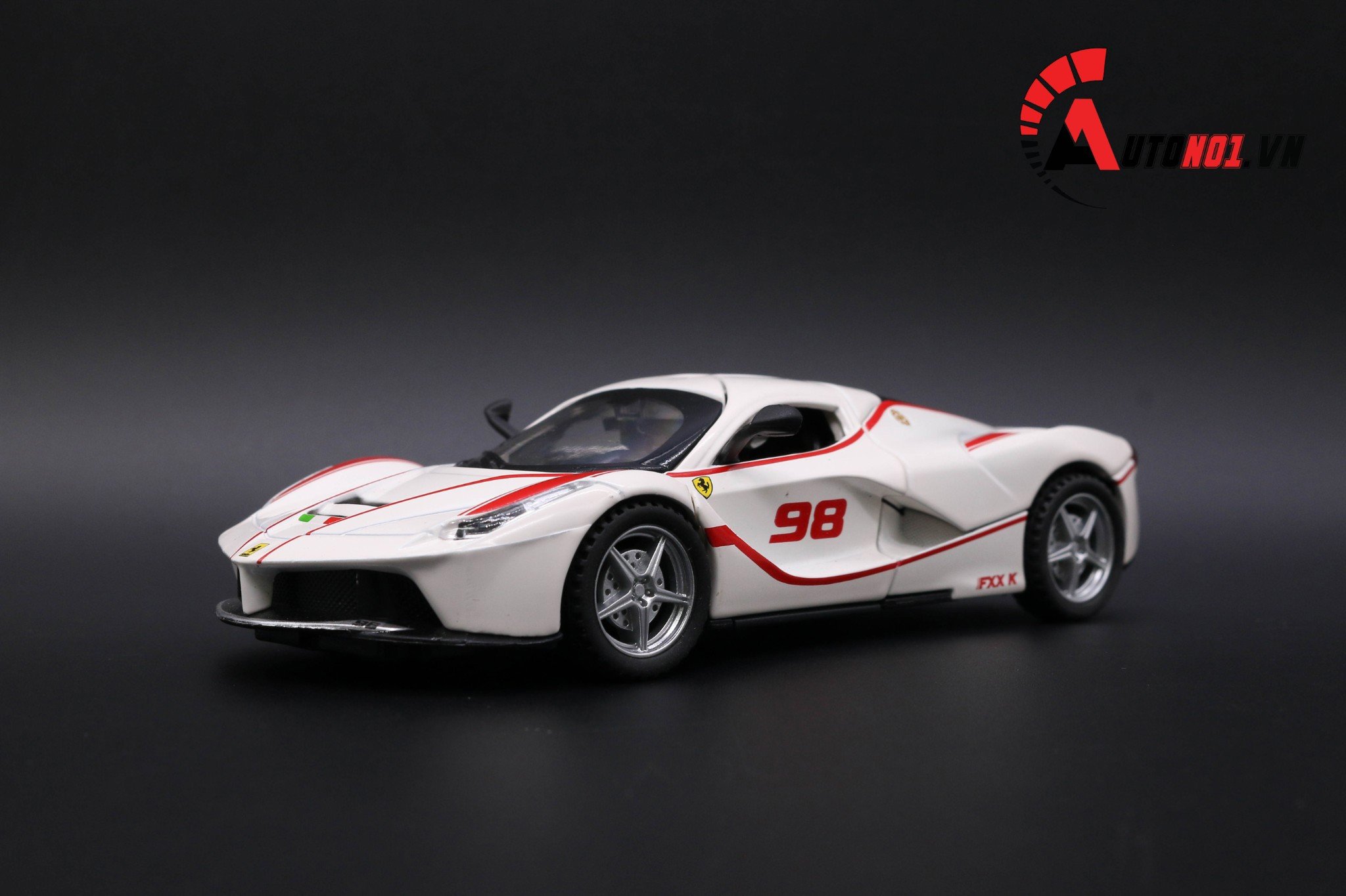  Mô hình xe Ferrari FXX K Evo tỉ lệ 1:32 Alloy Model OT310A 