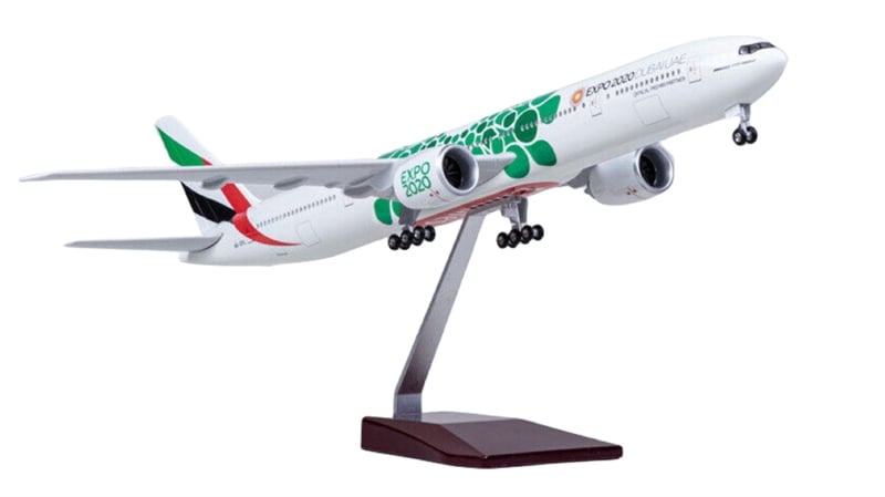  Mô hình máy bay Dubai UAE World Expo 2020 Boeing B777 47cm có đèn led tự động theo tiếng vỗ tay hoặc chạm MB47054 