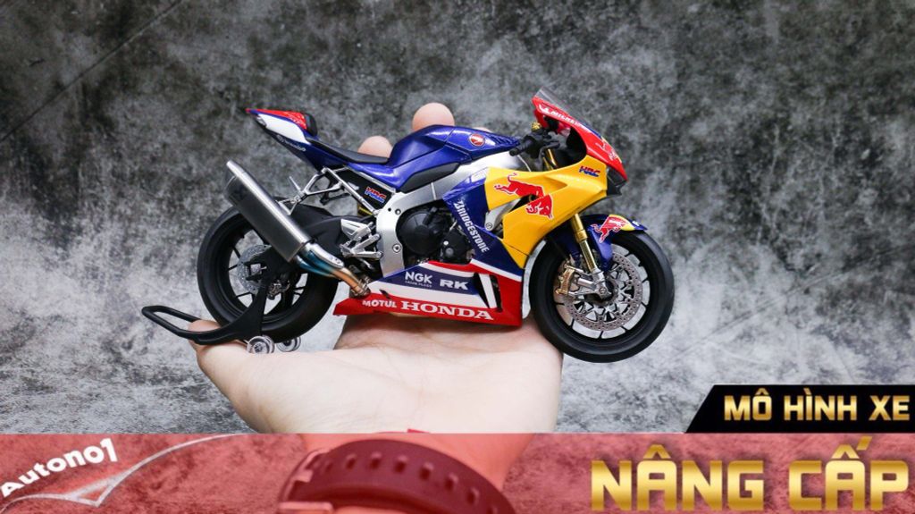 MÔ HÌNH XE HONDA CBR 1000RR FIREBLADE SP REDBULL VERSION 1:12 TAMIYA D173